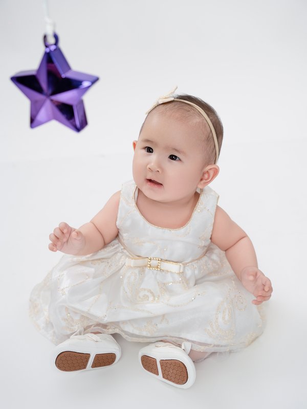 Kevin Socola Films spring family photoshoot Northern Virginia toddler purple floral whimsical
