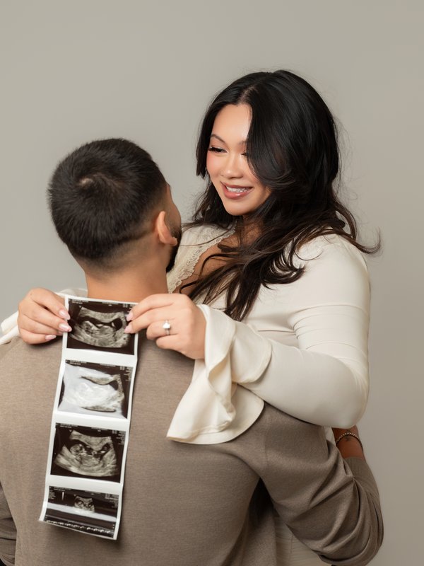 Vietnamese maternity photographer DMV