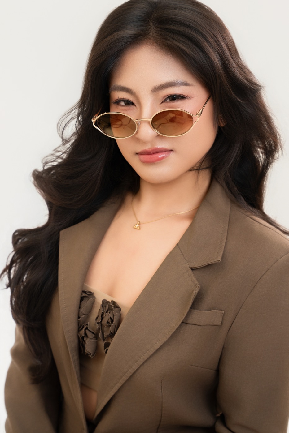 Vietnamese editorial portrait session — Kevin Socola Films Fairfax DMV